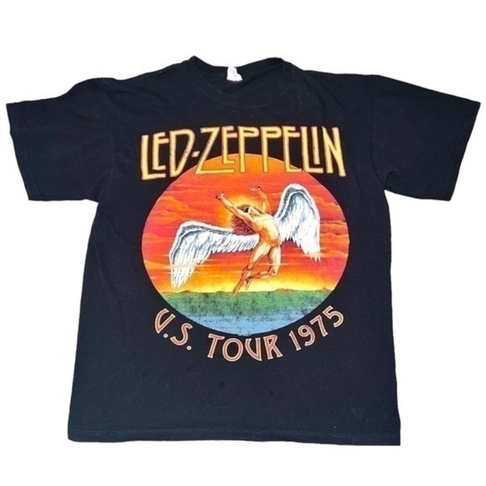 ▶️ Anvil ◀️ Vintage Led Zeppelin US Tour
1975 Shirt. Size large